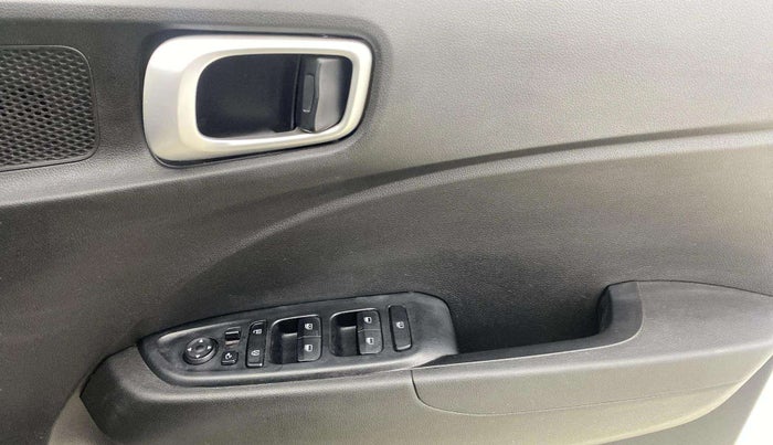 2020 Hyundai VENUE SX 1.0 TURBO IMT, Petrol, Manual, 63,688 km, Driver Side Adjustment Panel
