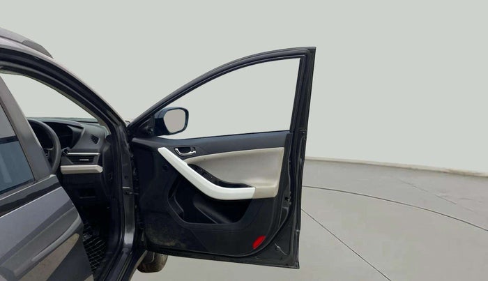 2024 Tata NEXON CREATIVE+ SUNROOF AMT 1.2 PETROL, Petrol, Automatic, 22,892 km, RHS Front Door