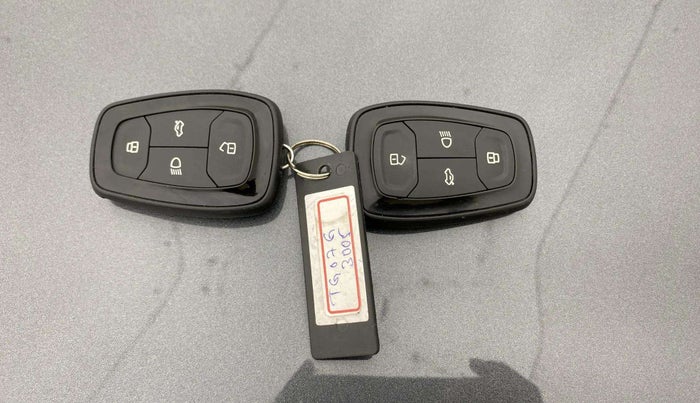 2024 Tata NEXON CREATIVE+ SUNROOF AMT 1.2 PETROL, Petrol, Automatic, 22,892 km, Key Close Up