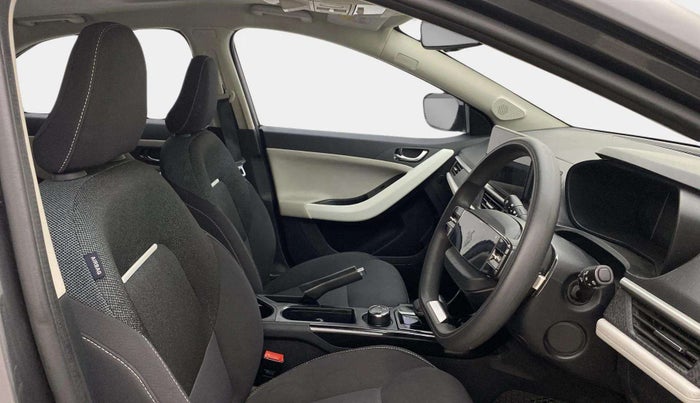 2024 Tata NEXON CREATIVE+ SUNROOF AMT 1.2 PETROL, Petrol, Automatic, 22,892 km, Right Side Front Door Cabin