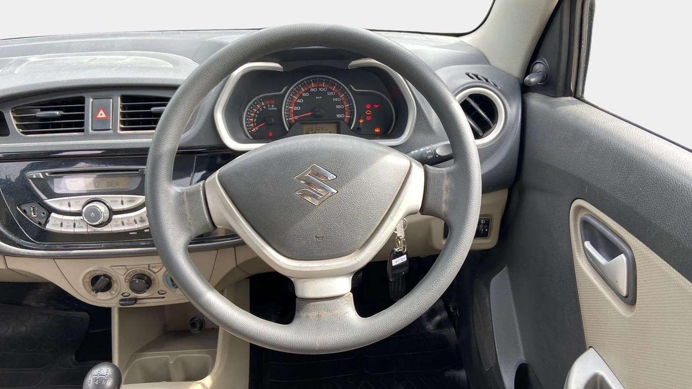 2015 Maruti Alto K10 VXI, CNG, Manual, 1,26,680 km, Steering Wheel Close Up