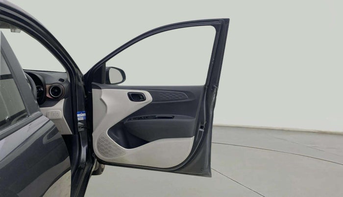 2021 Hyundai AURA S 1.2, CNG, Manual, 50,665 km, RHS Front Door