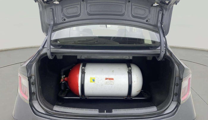 2021 Hyundai AURA S 1.2, CNG, Manual, 50,665 km, Boot Inside