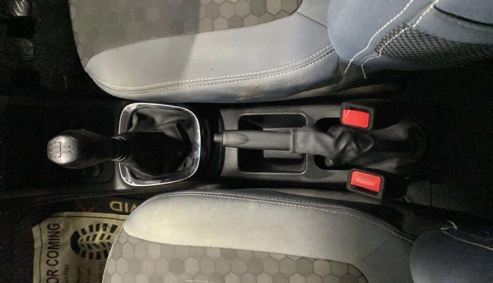 2017 Renault Kwid RXL, Petrol, Manual, 42,338 km, Gear Lever