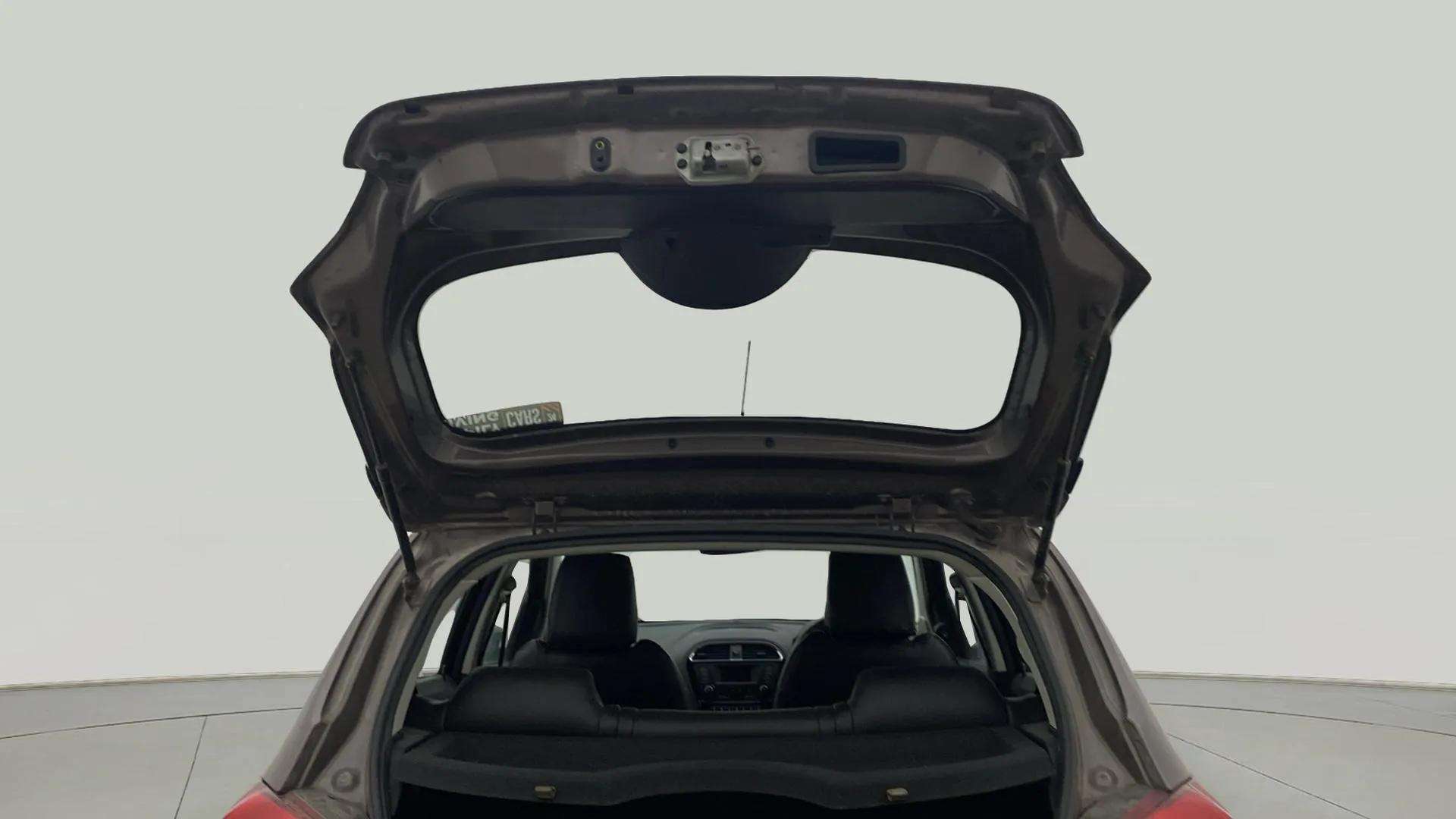 Boot-Open-Top-Half-View-43