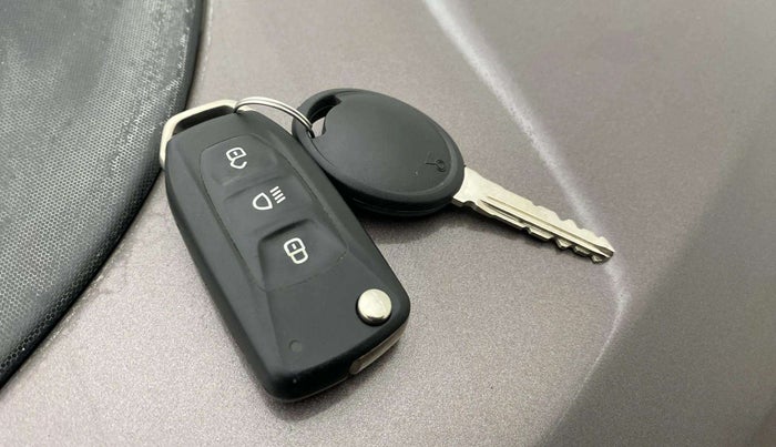 2018 Tata Tiago XZA PETROL, Petrol, Automatic, 40,769 km, Key Close Up