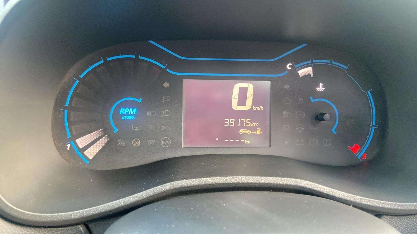 2020 Renault Kwid CLIMBER 1.0 (O), Petrol, Manual, 39,192 km, Odometer Image