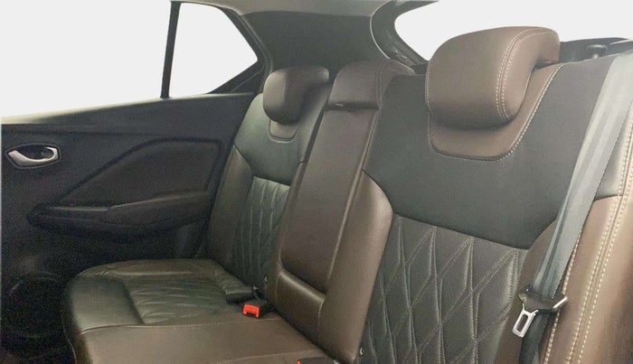 2021 Nissan Kicks XV PREMIUM (O) TURBO 1.3, Petrol, Manual, 53,727 km, Right Side Rear Door Cabin