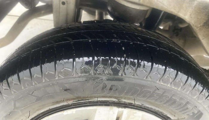 2018 Maruti Alto 800 LXI, CNG, Manual, 64,031 km, Right Rear Tyre Tread
