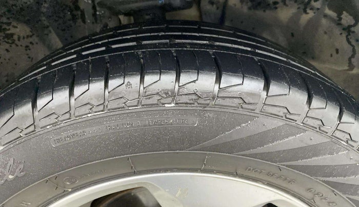 2019 Jeep Compass LIMITED 1.4 PETROL AT, Petrol, Automatic, 77,978 km, Right Front Tyre Tread