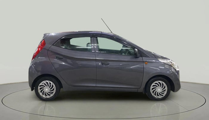 2016 Hyundai Eon MAGNA +, Petrol, Manual, 63,230 km, Right Side View