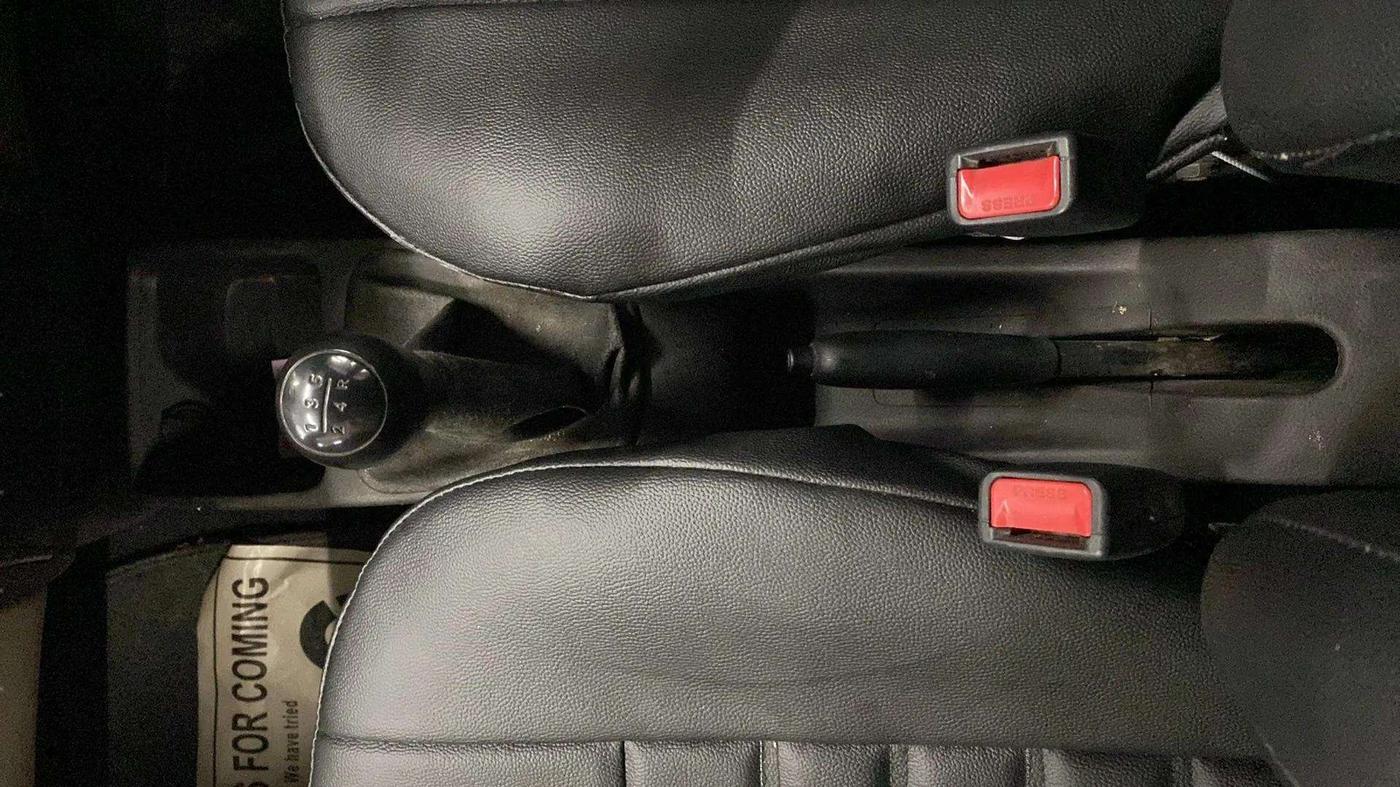 2016 Hyundai Eon MAGNA +, Petrol, Manual, 63,251 km, Gear Lever