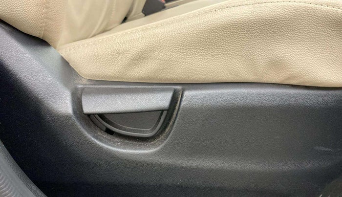 2019 Hyundai NEW SANTRO SPORTZ MT, Petrol, Manual, 36,201 km, Driver Side Adjustment Panel