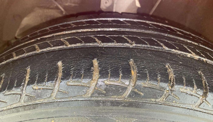 2018 Maruti Baleno DELTA CVT PETROL 1.2, Petrol, Automatic, 34,098 km, Left Front Tyre Tread