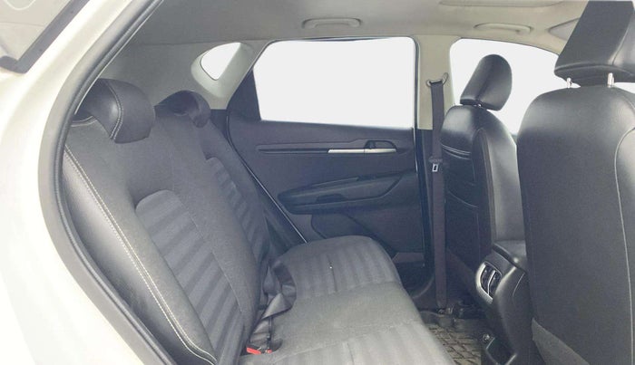 2023 KIA SONET HTK PLUS 1.0 IMT, Petrol, Manual, 27,776 km, Right Side Rear Door Cabin