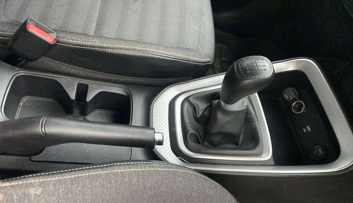 2023 KIA SONET HTK PLUS 1.0 IMT, Petrol, Manual, 27,776 km, Gear Lever