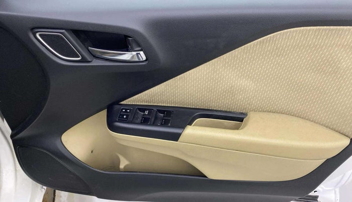 2017 Honda City 1.5L I-VTEC V MT, Petrol, Manual, 79,497 km, Driver Side Door Panels Control