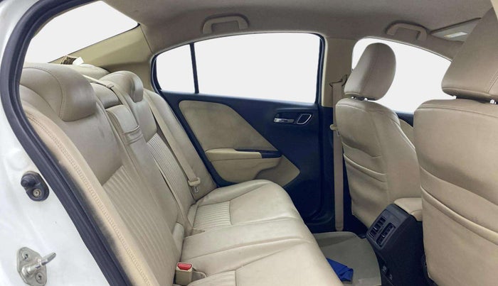 2017 Honda City 1.5L I-VTEC V MT, Petrol, Manual, 79,497 km, Right Side Rear Door Cabin