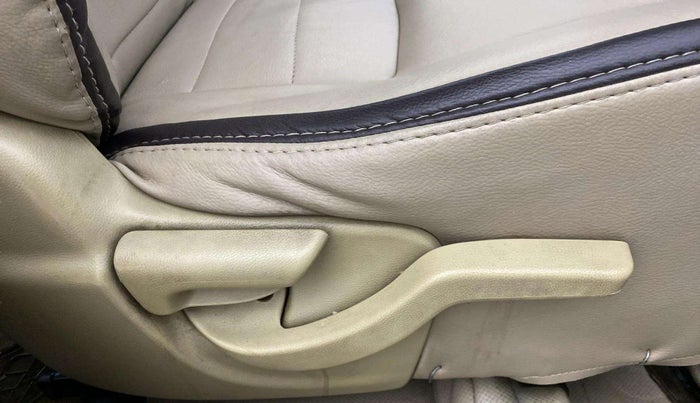 2013 Honda Brio S MT, Petrol, Manual, 68,300 km, Driver Side Adjustment Panel