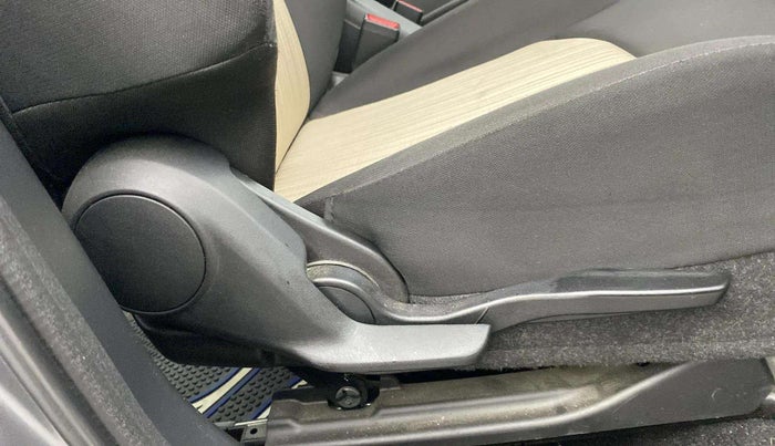 2024 Toyota Glanza G, Petrol, Manual, 22,802 km, Driver Side Adjustment Panel
