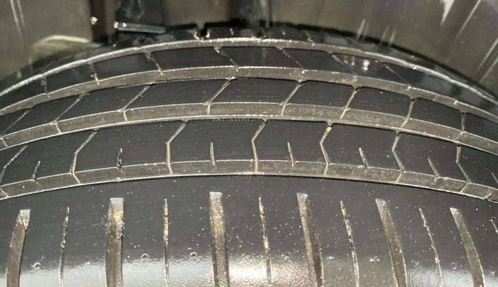 2024 Toyota Glanza G, Petrol, Manual, 22,802 km, Right Rear Tyre Tread