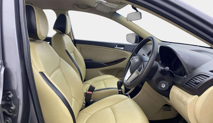 2012 Hyundai Verna FLUIDIC 1.6 VTVT EX, Petrol, Manual, 56,678 km, Right Side Front Door Cabin