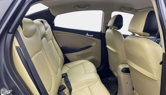 2012 Hyundai Verna FLUIDIC 1.6 VTVT EX, Petrol, Manual, 56,678 km, Right Side Rear Door Cabin