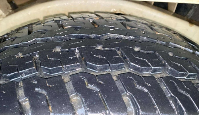 2018 Mahindra Bolero POWER PLUS ZLX, Diesel, Manual, 54,350 km, Left Rear Tyre Tread