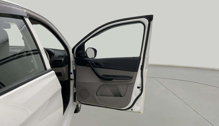 2019 Tata Tiago XZ PETROL, Petrol, Manual, 64,420 km, RHS Front Door