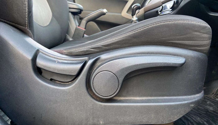 2019 Hyundai Creta SX 1.6 PETROL, Petrol, Manual, 84,427 km, Driver Side Adjustment Panel