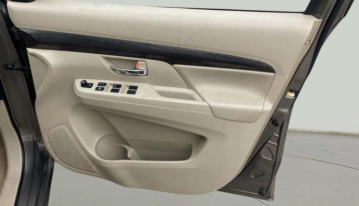 2022 Maruti Ertiga ZXI+ SHVS, Petrol, Manual, 68,221 km, Driver Side Door Panels Control