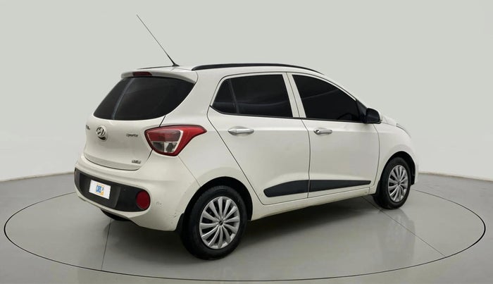 2017 Hyundai Grand i10 SPORTZ (O) 1.2 KAPPA VTVT, Petrol, Manual, 54,987 km, Right Back Diagonal