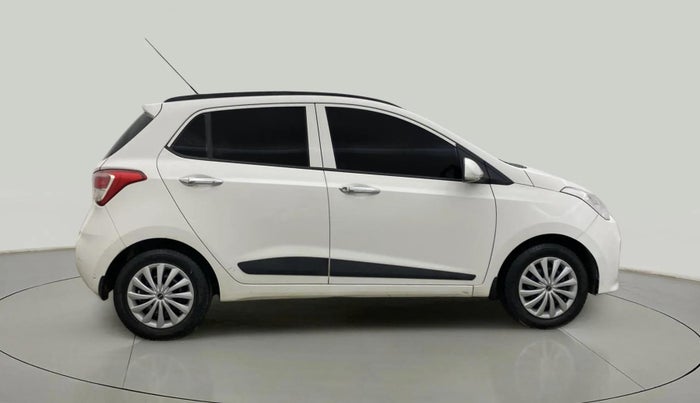 2017 Hyundai Grand i10 SPORTZ (O) 1.2 KAPPA VTVT, Petrol, Manual, 54,987 km, Right Side View
