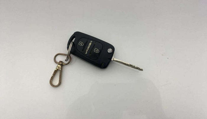 2014 Hyundai i10 SPORTZ 1.1, Petrol, Manual, 46,932 km, Key Close Up