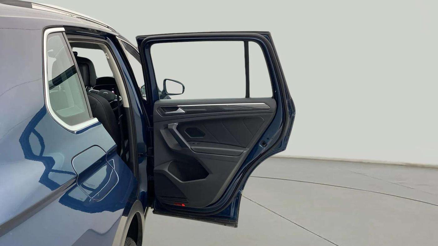 2022 Volkswagen TIGUAN ELEGANCE 2.0 TSI DSG, Petrol, Automatic, 43,706 km, RHS Rear Door