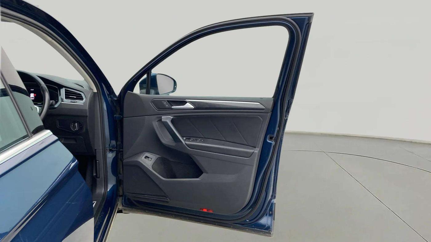 2022 Volkswagen TIGUAN ELEGANCE 2.0 TSI DSG, Petrol, Automatic, 43,706 km, RHS Front Door