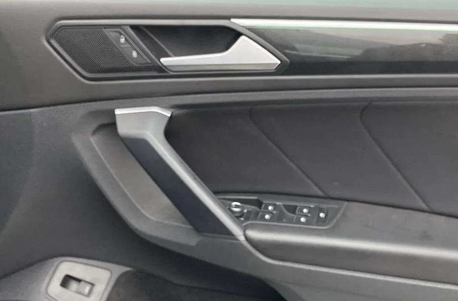 2022 Volkswagen TIGUAN ELEGANCE 2.0 TSI DSG, Petrol, Automatic, 43,706 km, Driver Side Door Panels Control