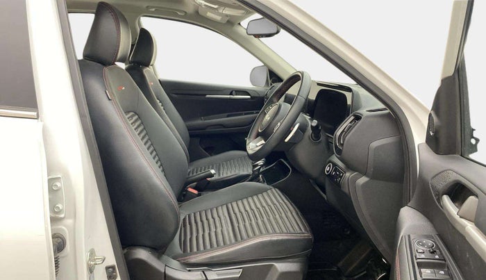 2023 KIA SONET GTX PLUS 1.0 TURBO PETROL DCT, Petrol, Automatic, 19,967 km, Right Side Front Door Cabin