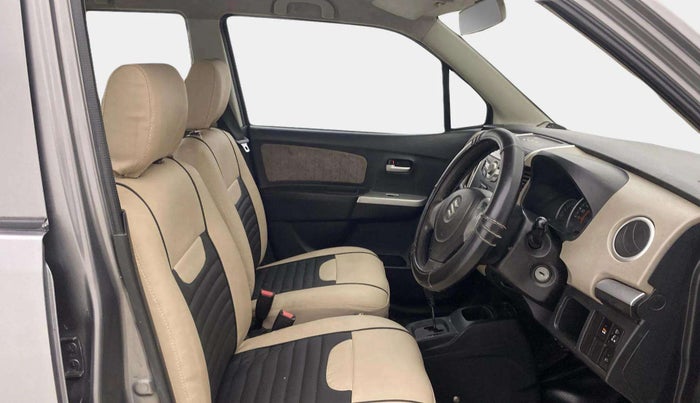 2016 Maruti Wagon R 1.0 VXI AMT, Petrol, Automatic, 34,826 km, Right Side Front Door Cabin