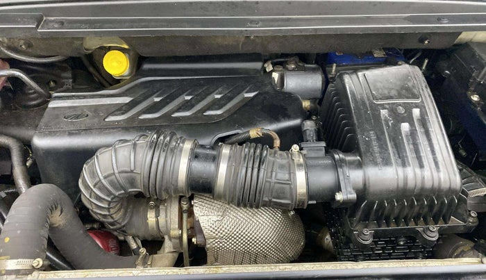 2018 Mahindra MARAZZO M2 7STR, Diesel, Manual, 77,263 km, Engine View