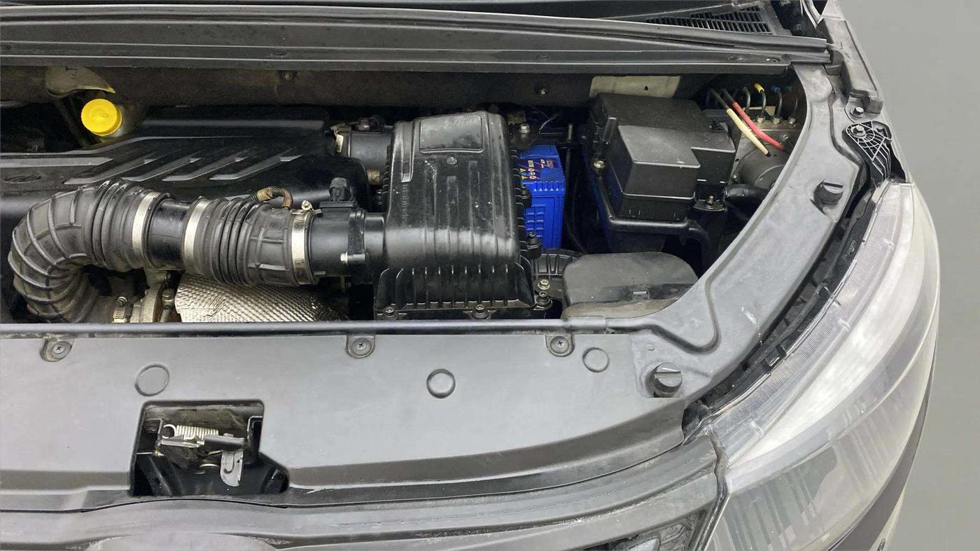 2018 Mahindra MARAZZO M2 7STR, Diesel, Manual, 77,263 km, Engine View - Left