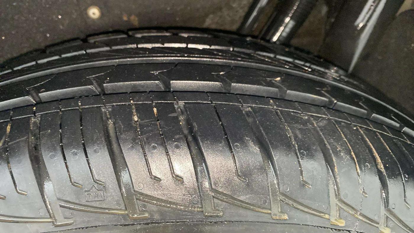 2018 Mahindra MARAZZO M2 7STR, Diesel, Manual, 77,263 km, Left Rear Tyre Tread