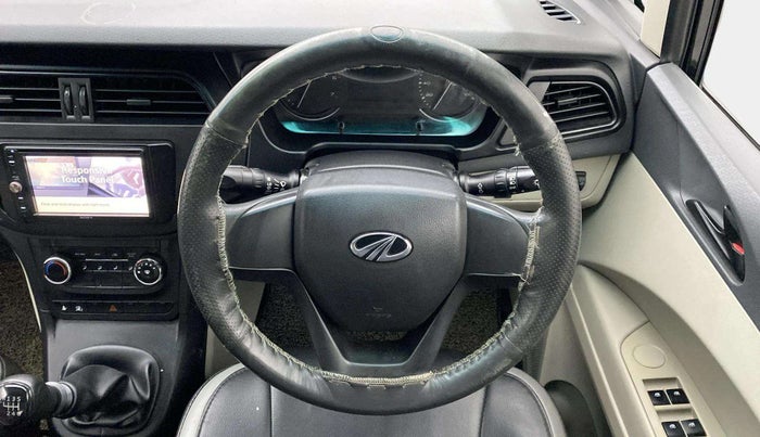 2018 Mahindra MARAZZO M2 7STR, Diesel, Manual, 77,263 km, Steering Wheel Close Up