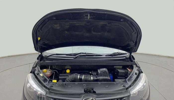 2018 Mahindra MARAZZO M2 7STR, Diesel, Manual, 77,263 km, Open Bonet