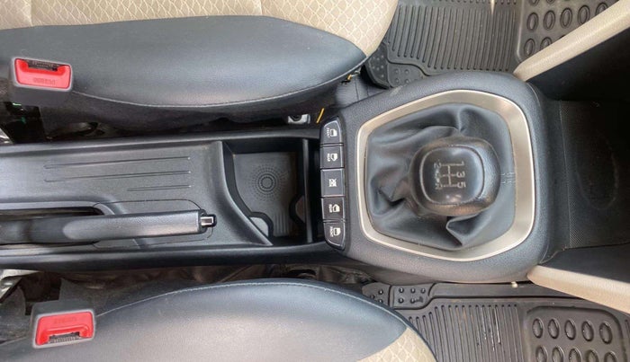 2022 Hyundai NEW SANTRO SPORTZ EXECUTIVE MT CNG, CNG, Manual, 45,296 km, Gear Lever