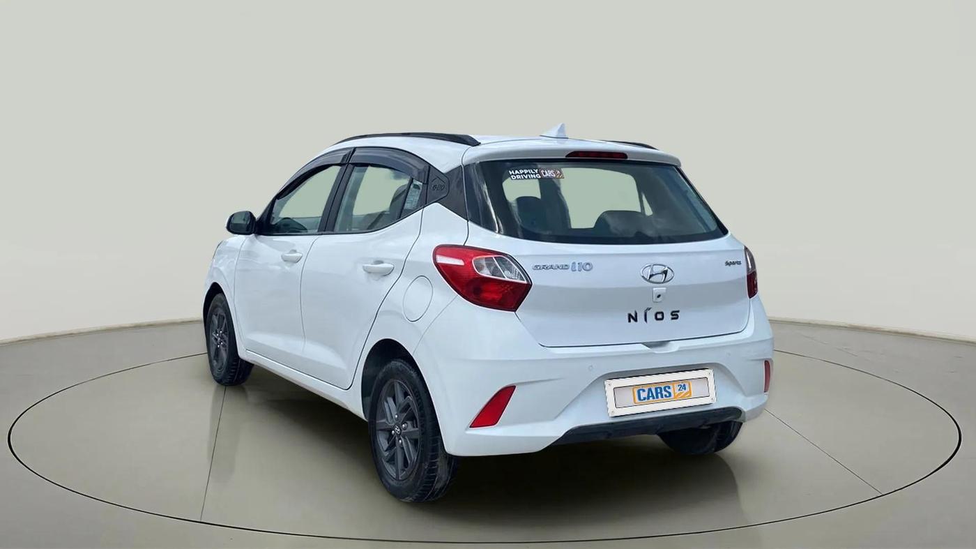2021 Hyundai GRAND I10 NIOS SPORTZ 1.2 KAPPA VTVT, Petrol, Manual, 38,600 km, Left Back Diagonal