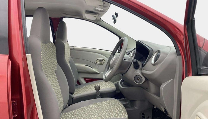 2017 Datsun Redi Go T, Petrol, Manual, 33,688 km, Right Side Front Door Cabin
