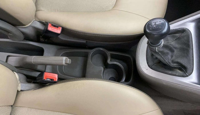 2013 Hyundai i10 ERA 1.1, Petrol, Manual, 33,346 km, Gear Lever