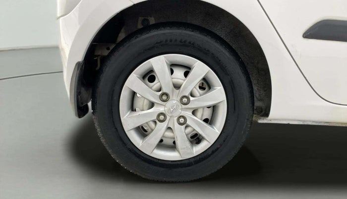 2013 Hyundai i10 ERA 1.1, Petrol, Manual, 33,346 km, Right Rear Wheel