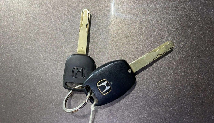 2015 Honda Brio S MT, Petrol, Manual, 26,309 km, Key Close Up